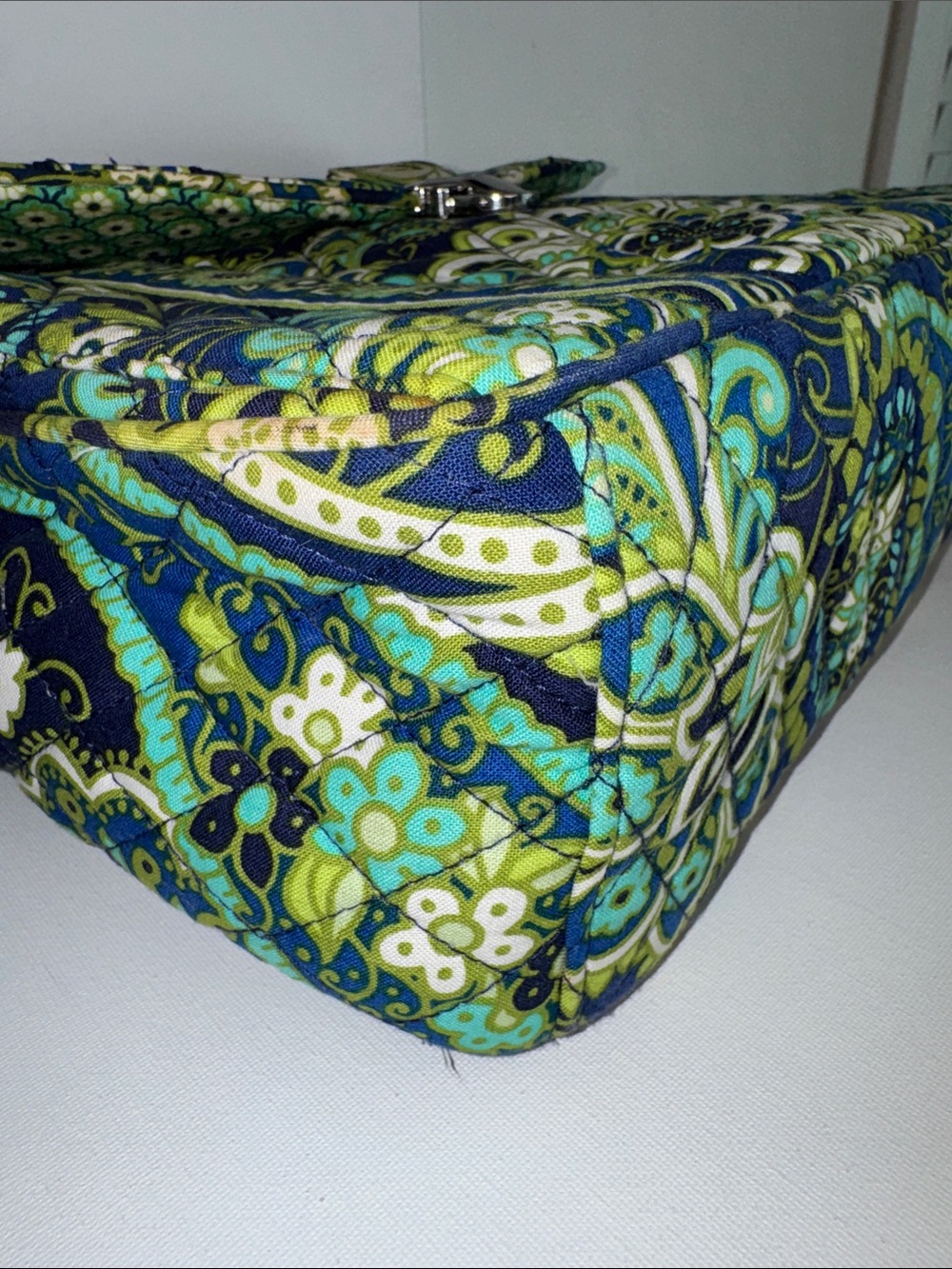 Vera Bradley Laptop Messenger Bag Crossbody Rhythm & Blues Vintage - Picture 3 of 12